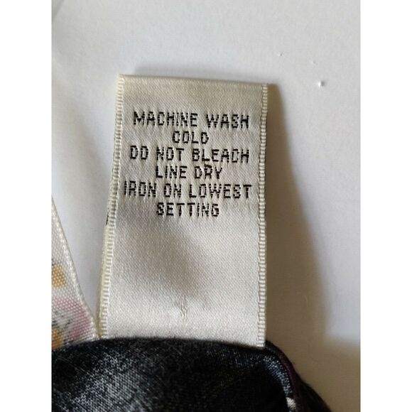 Mimi Chica Floral Elastic Waist Romper Short Sleeve Black Womens Size‎ Medium - Picture 5 of 10